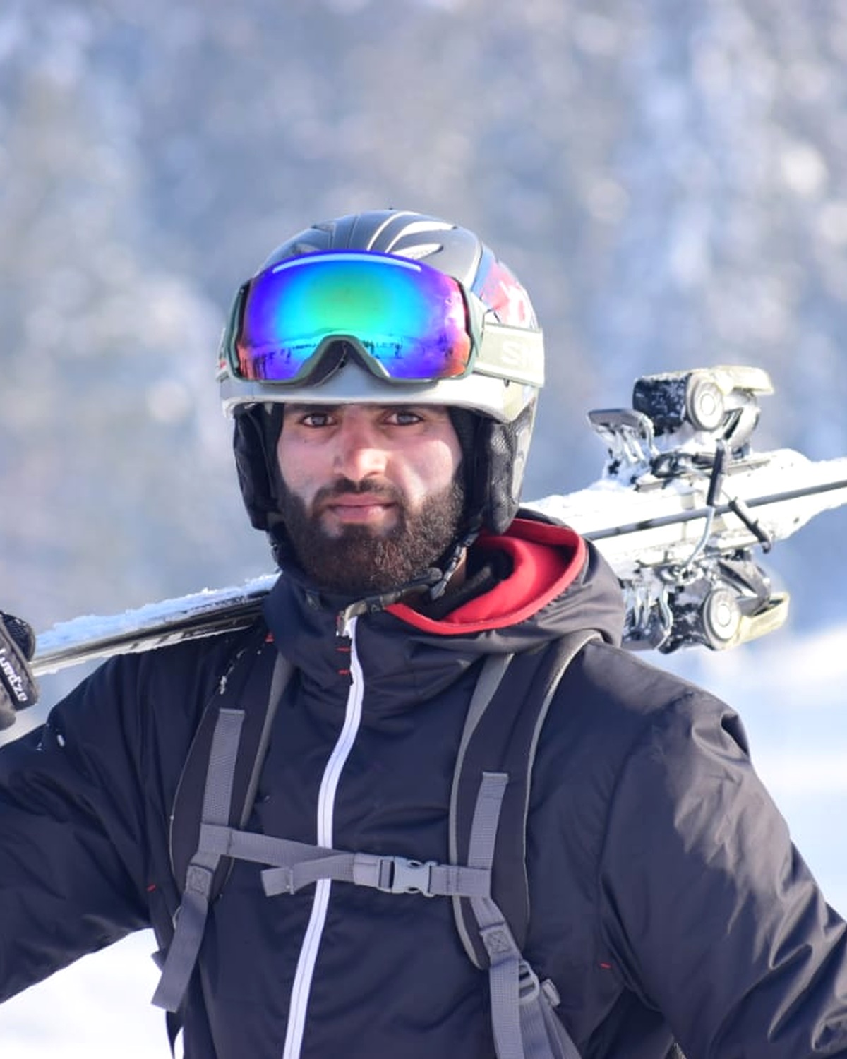 Basir Nabi, ski teacher at Himalayan Edges